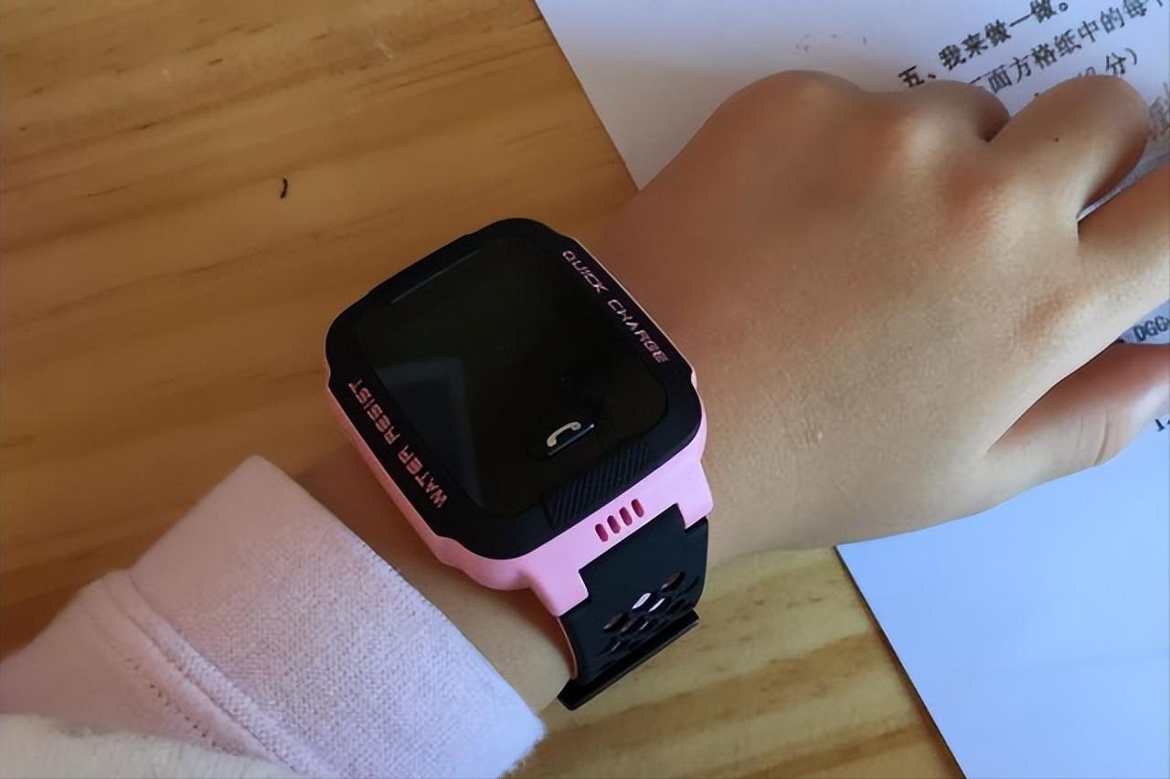 小天才社交闭环,打败微信的巨头