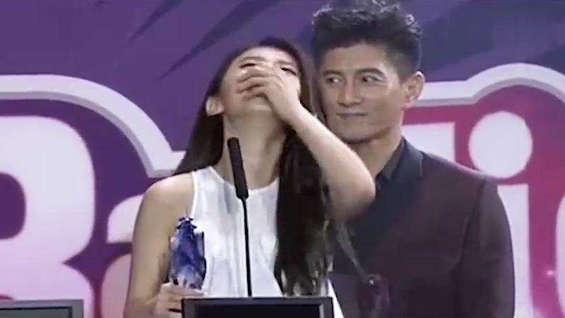 伍佰和刘德华在歌坛谁厉害,伍佰的什么歌让刘德华唱火了