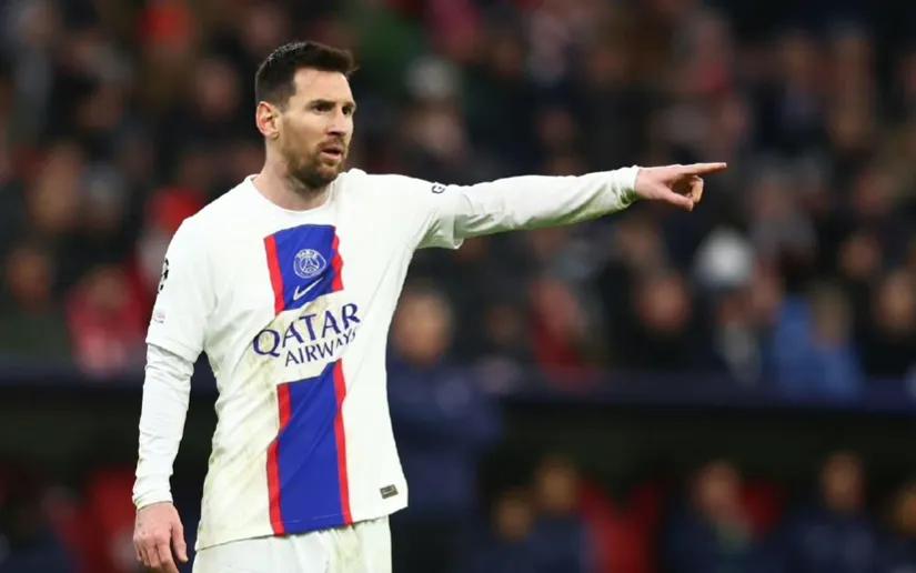 姆巴佩梅西欧冠对决,巴黎圣日耳曼欧冠三次被逆转