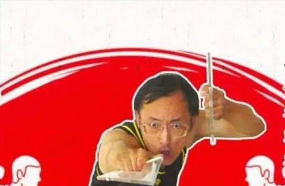 疯狗拳对付持刀歹徒,疯狗拳被暴打