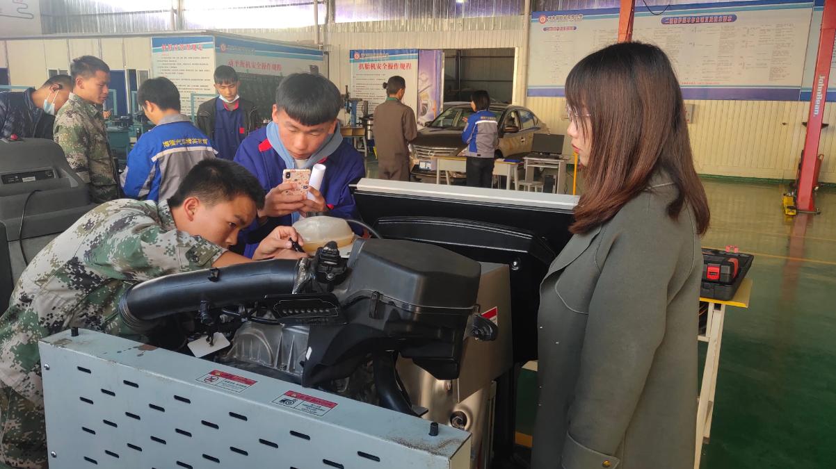 初三成绩差被老师劝退怎么办,初三学生因成绩差被劝退