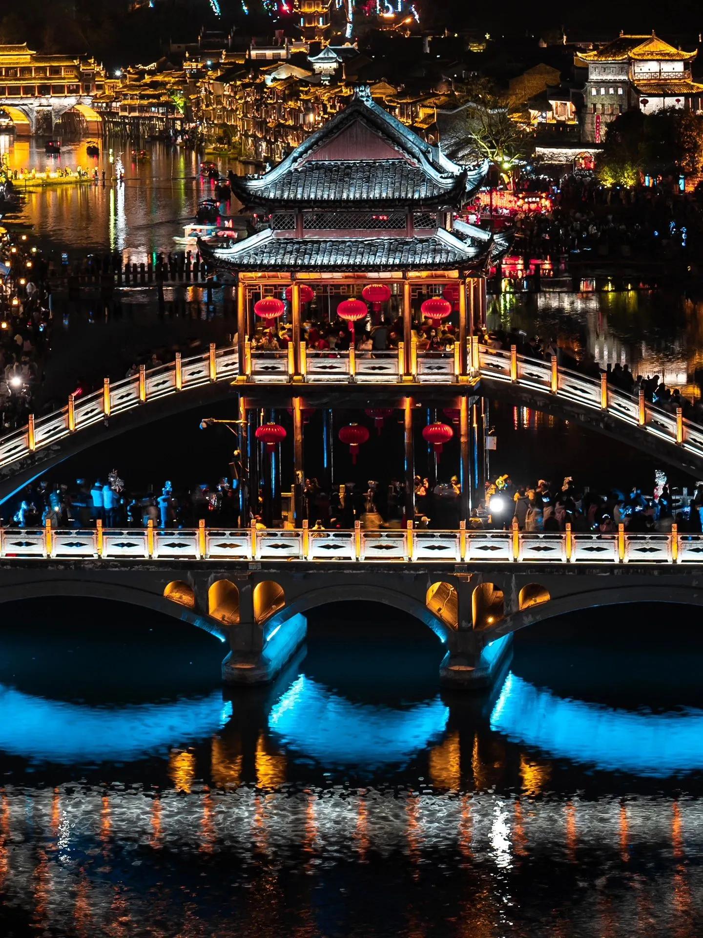 关于凤凰古城的旅游攻略图,凤凰古城真的值得一游吗