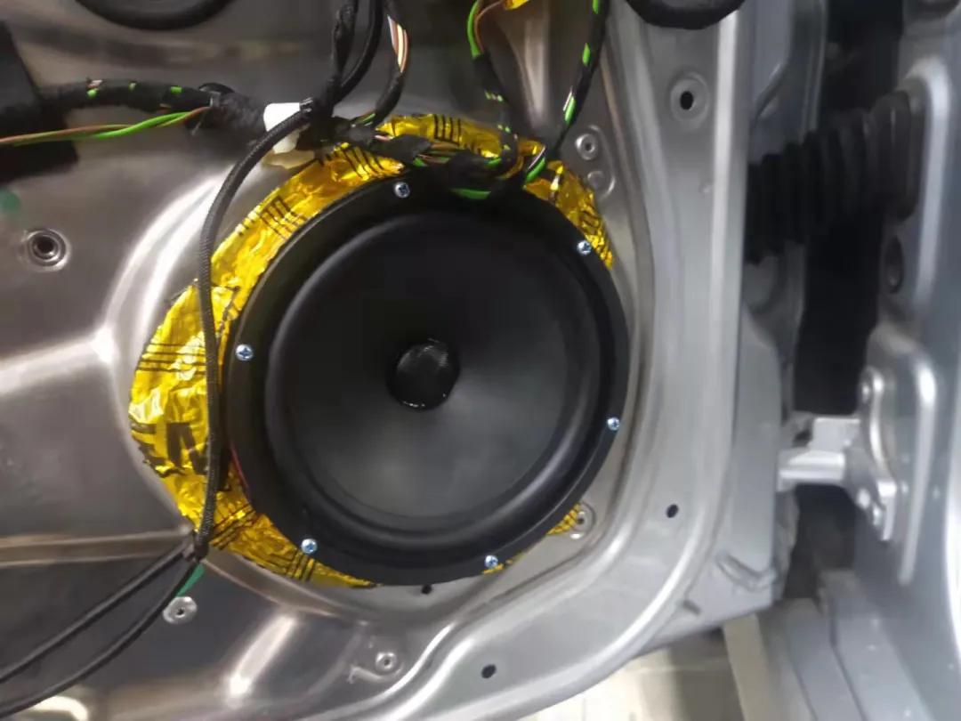 奔驰glk300改装经典版,享受奔驰原厂柏林之声