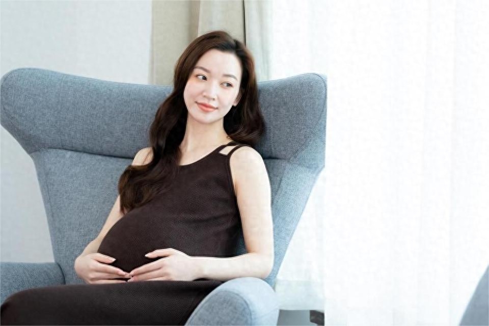 没有工作的老人怎么领退休金,有退休金和没有退休金老人的区别