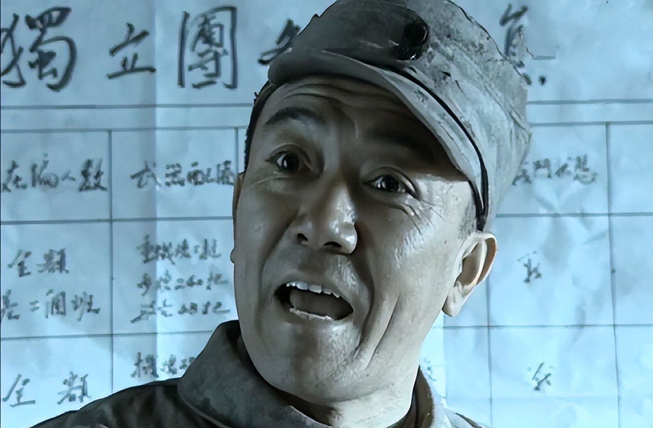 鬼子军官只用王八盒子？当然不是，其实枪套里另有乾坤