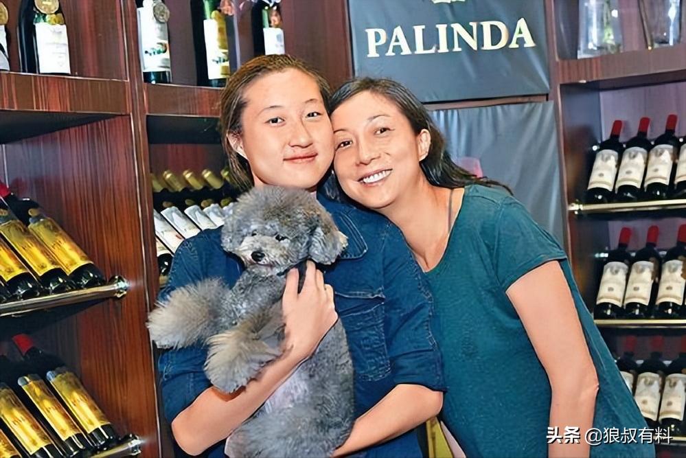 这三位巨星的后代，同样是明星的私生子，待遇简直天壤之别