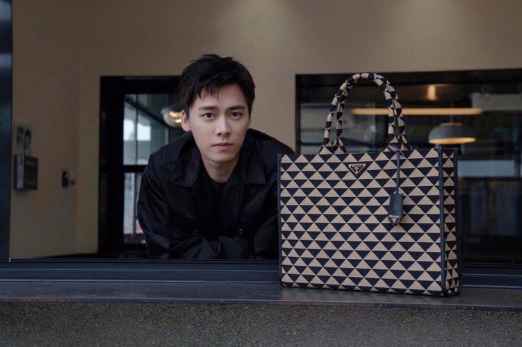 李易峰18年做了什么事,李易峰为什么会嫖娼