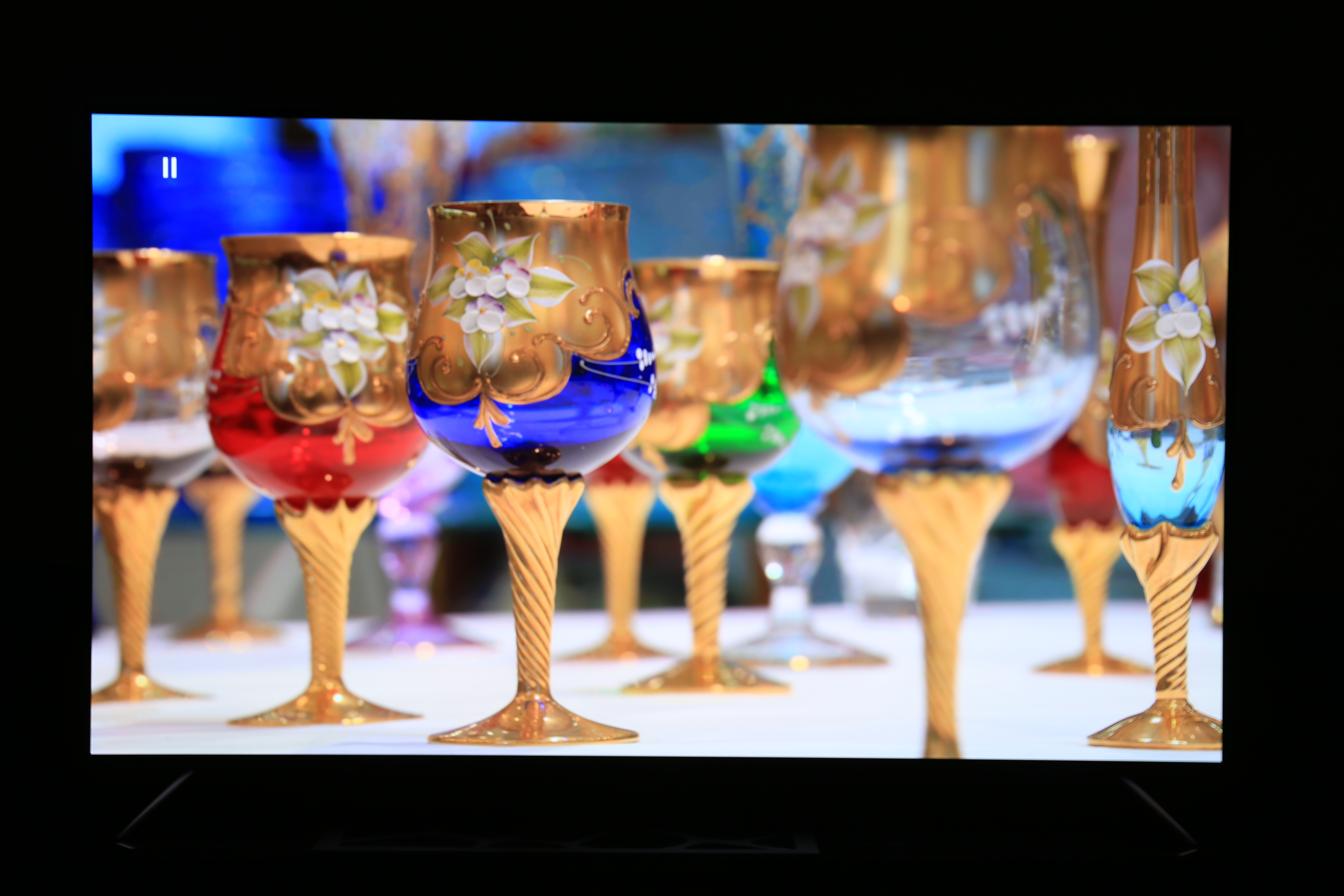 小米oled77寸,小米6oled和至尊版哪个好