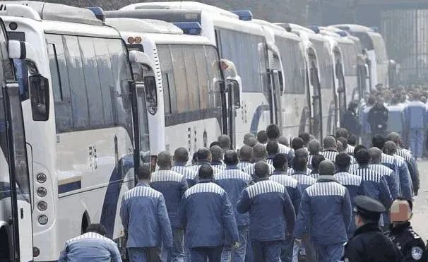 监狱服刑人员不服从管教,监狱服刑家人不寄生活费怎么办