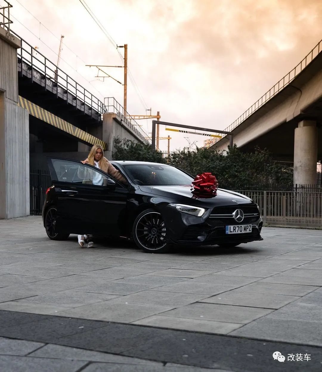 奔驰车模amga35,奔驰c级小姐姐改装