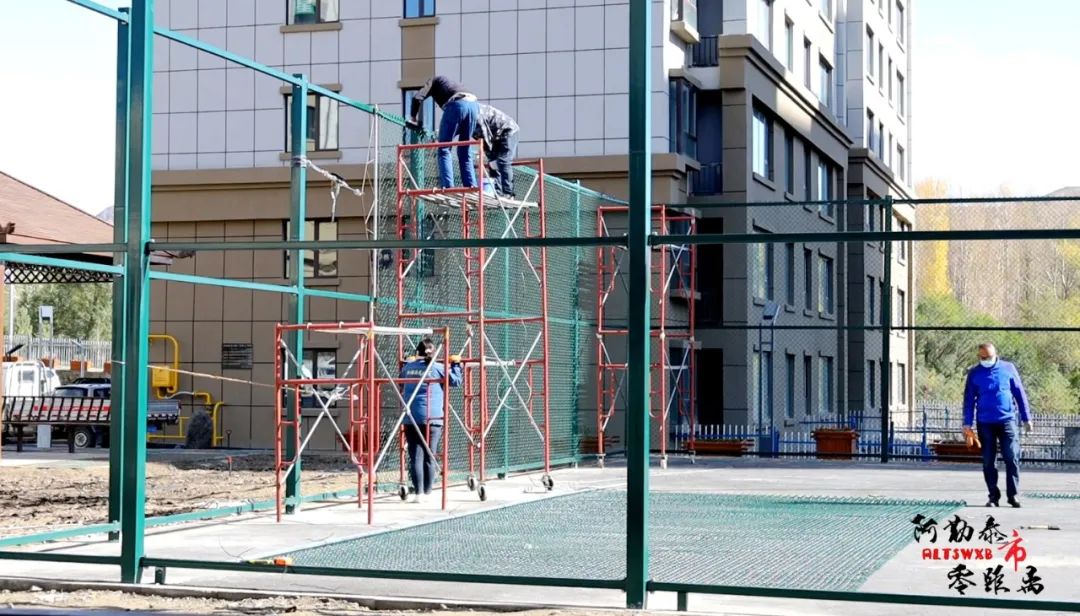 打篮球、踢球又有新去处！市民家门口的球场越来越多