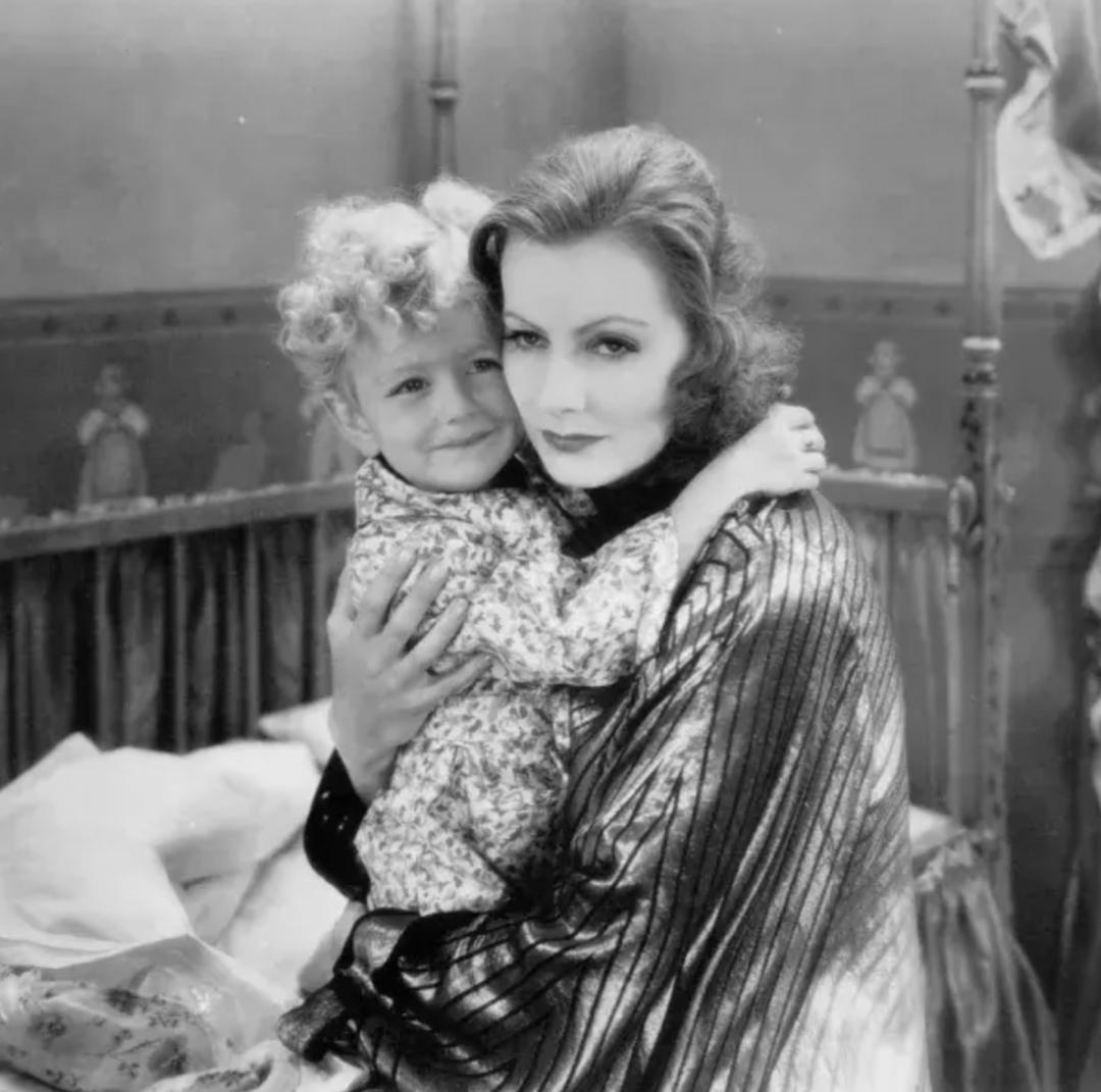 以前的女明星和现在的对比,女明星今昔30年对比照片