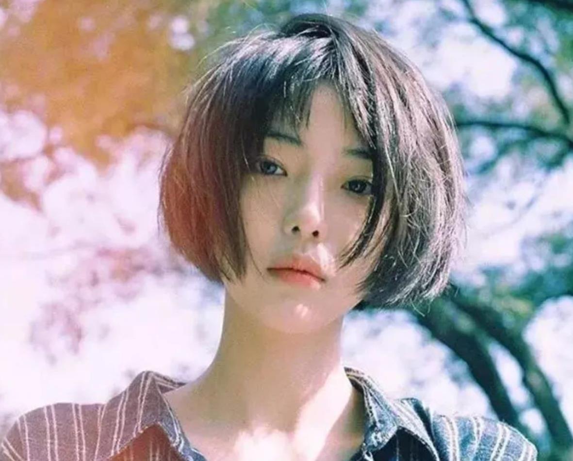 显脸小发型圆脸方脸,方圆脸剪什么发型显脸小显年轻
