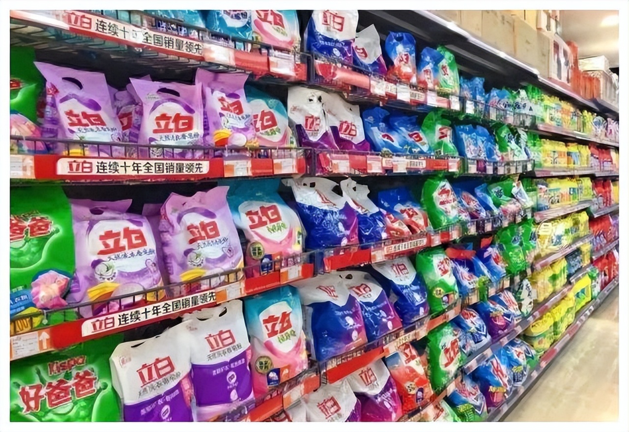 为什么超市里卖洗衣液都不满一瓶,洗衣液为什么在集市上卖不动