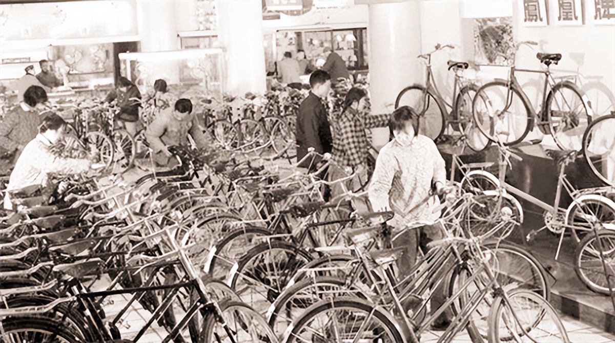 30年前凤凰自行车现在值多少钱,凤凰牌自行车80年代