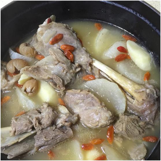 1月22日大年初一，常言“正月吃3宝，财福往家跑”，三宝都有啥