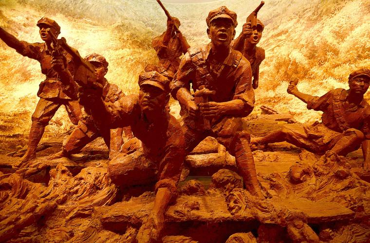 陈赓当选候补委员,问毛主席:候谁的补?旁人回答让大家捧腹大笑