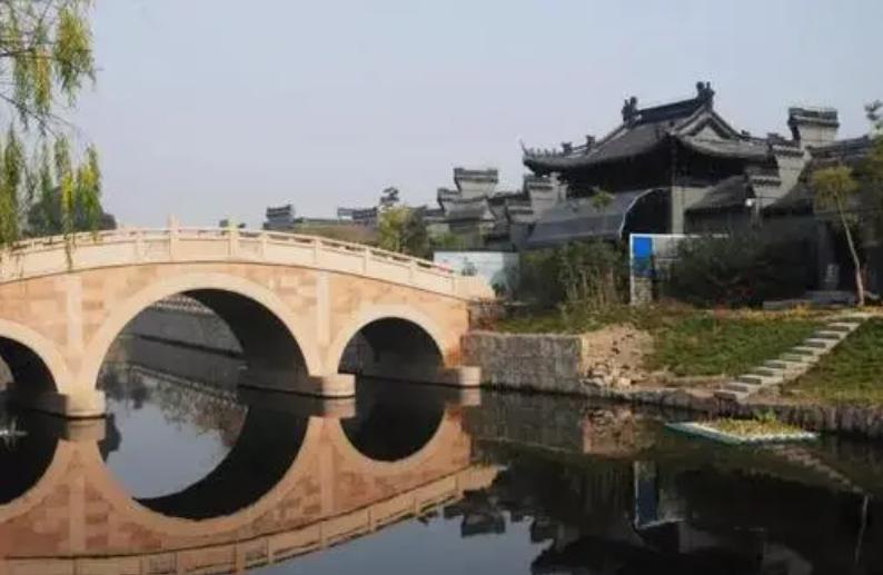 国军参谋长加入新四军，后率部“叛变”被骂汉奸，粟裕：连升三级