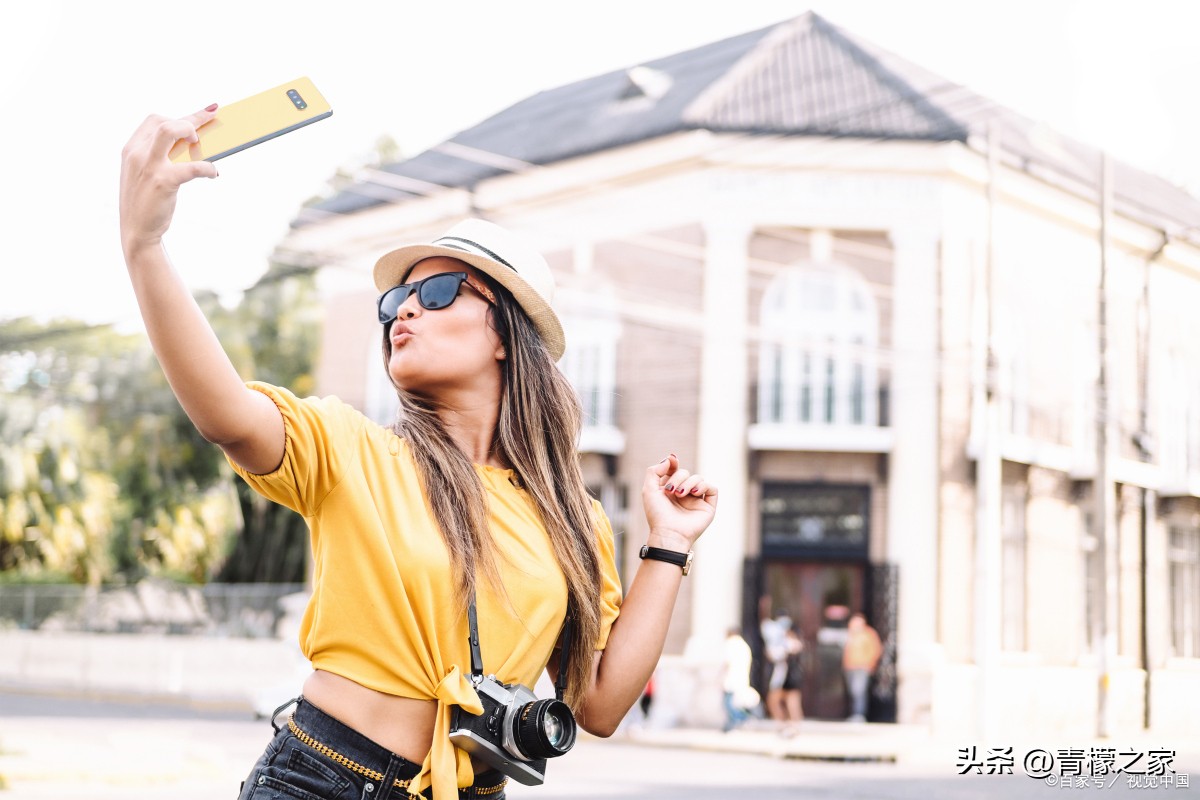 镜子中的自己和照片中的自己,别人眼中的你和镜子中的你一样