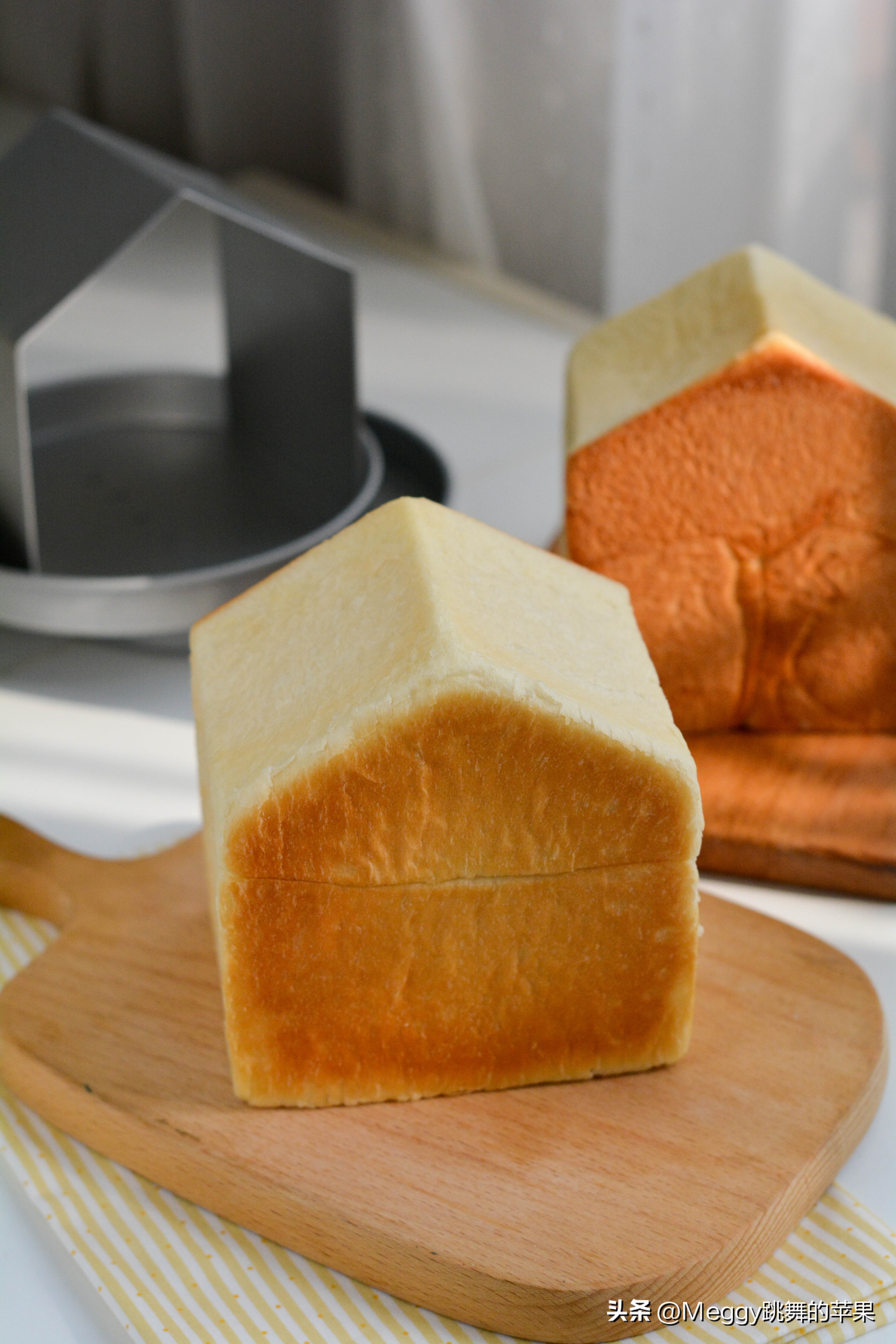 手撕吐司只用这个方子逆天好吃,做可以拉丝的吐司片
