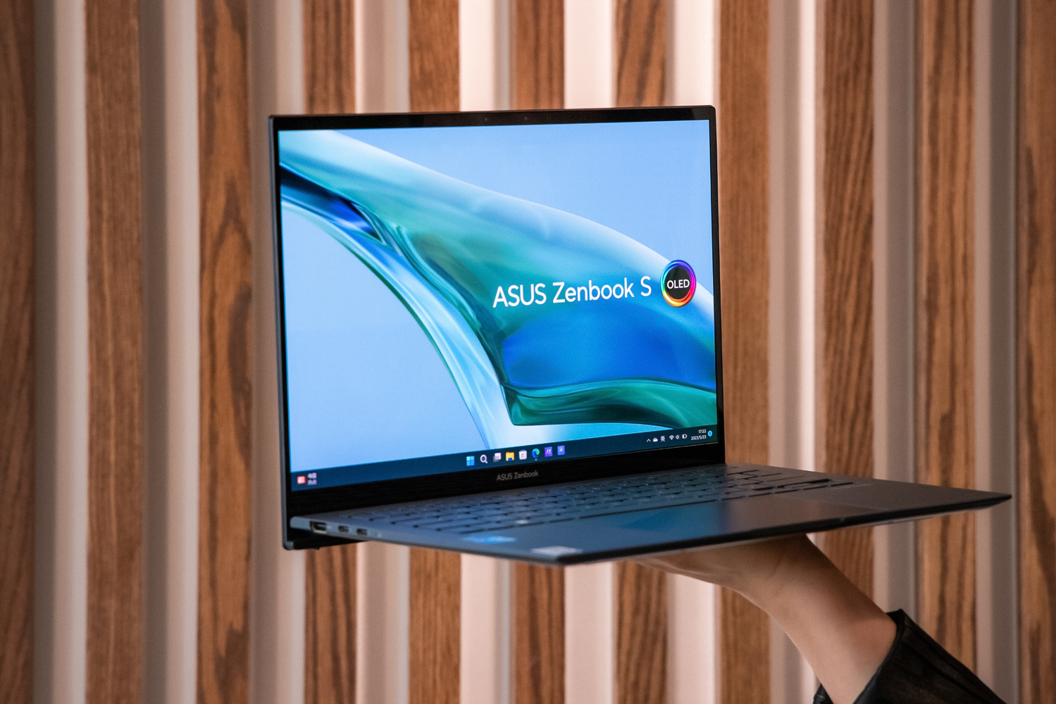 华硕预热轻薄本新品极简主义设计,华硕又炫酷又轻薄的笔记本