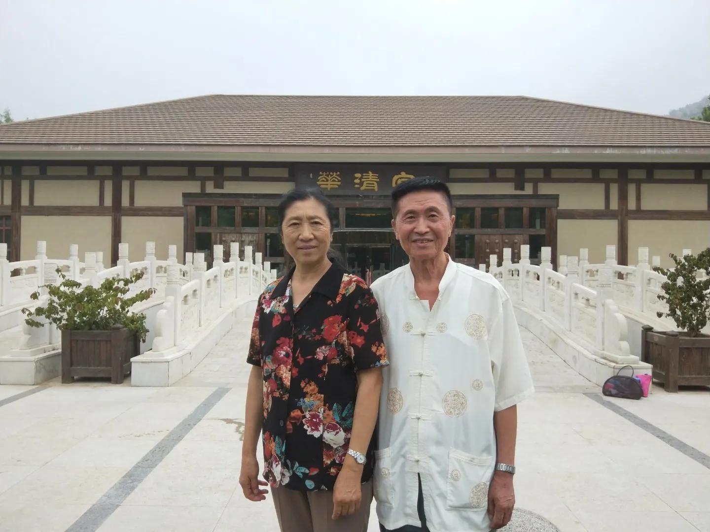 我和岳父岳母游唐风