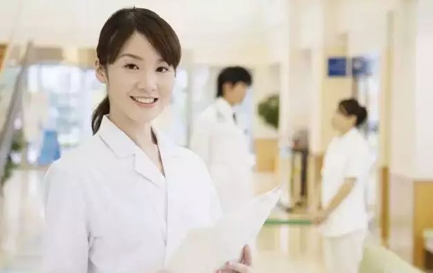 2022年日本护士年薪一般多少,日本护士工资一月多少人民币