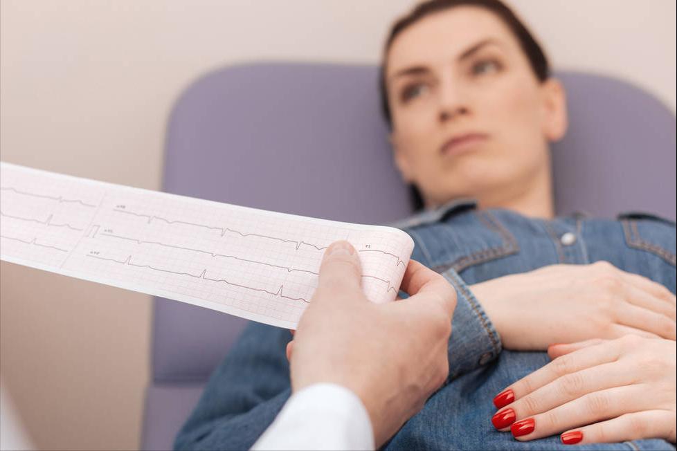 怎么防止尿蛋白持续恶化,如何避免尿蛋白高