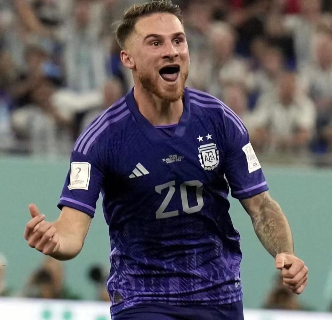 6000万！利物浦拿下世界冠军中场，下赛季三条线都顶级