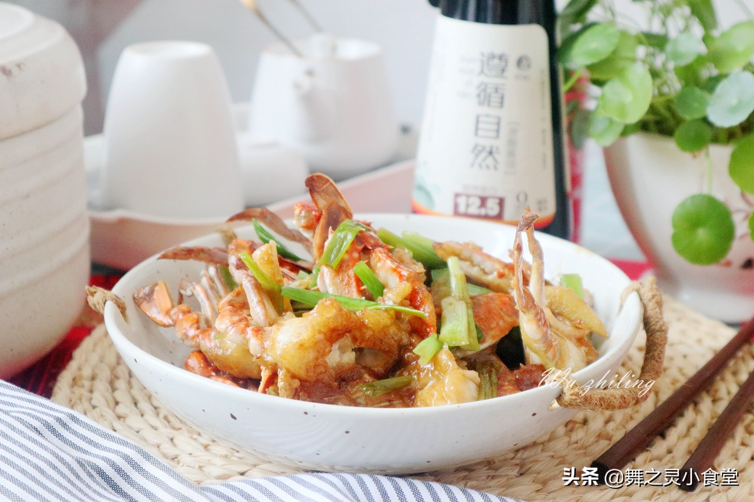 螃蟹不要蒸锅的做法,螃蟹不用剁怎么炒来吃才最好吃