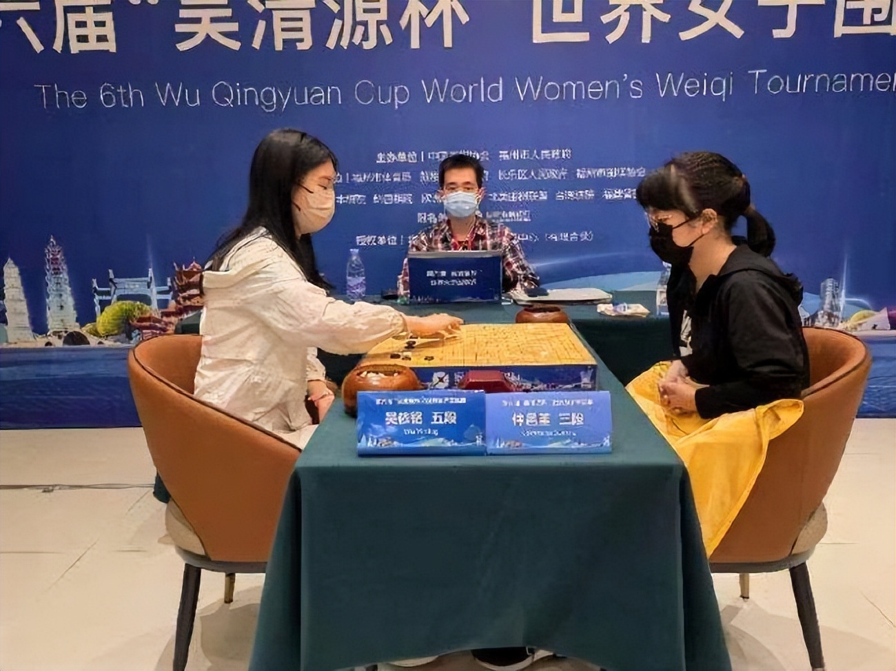 吴清源杯首轮吴依铭完胜仲邑堇李赫不敌郑有珍