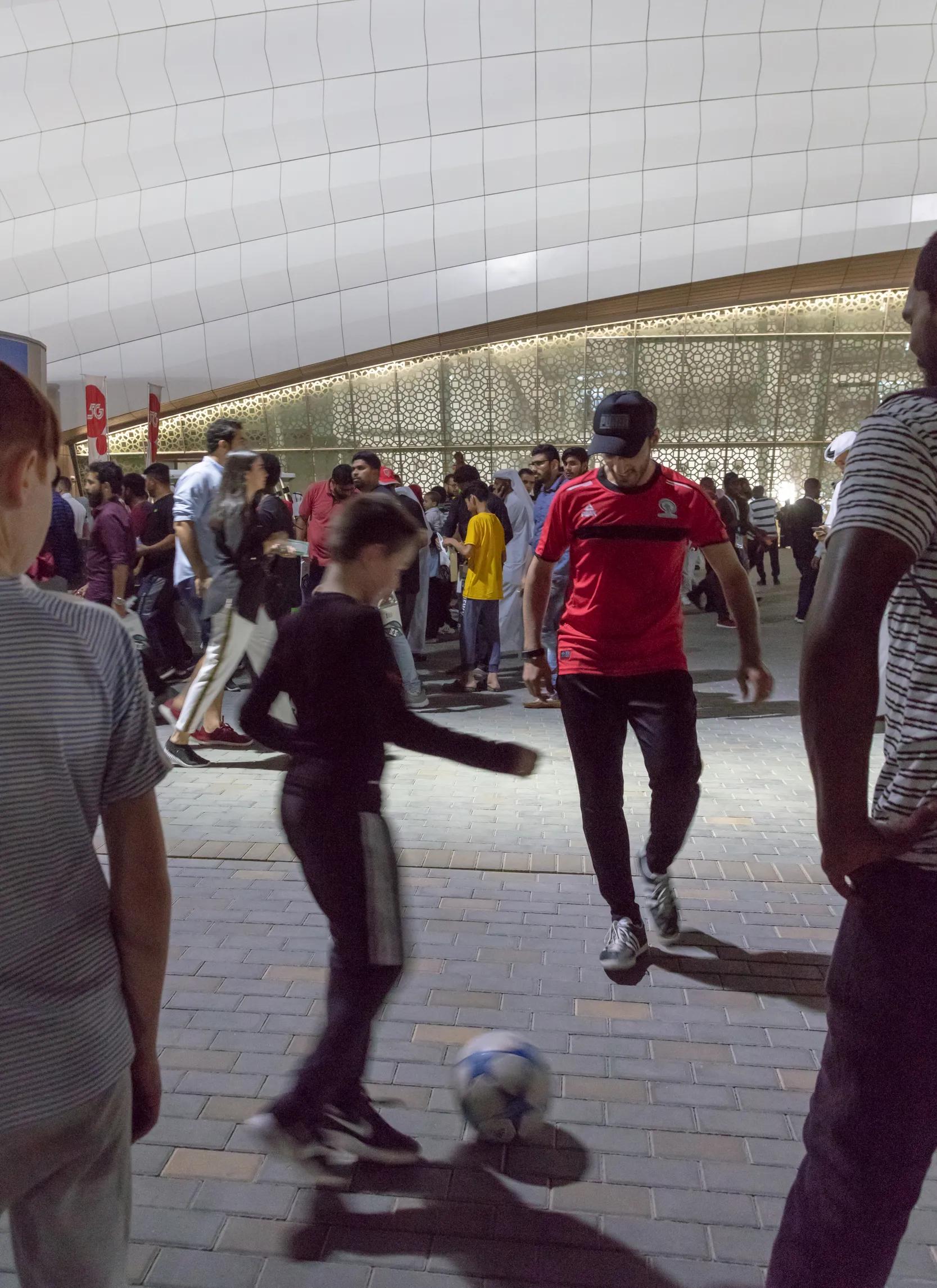 卡塔尔世界杯体育场,卡塔尔世界杯开幕式回看