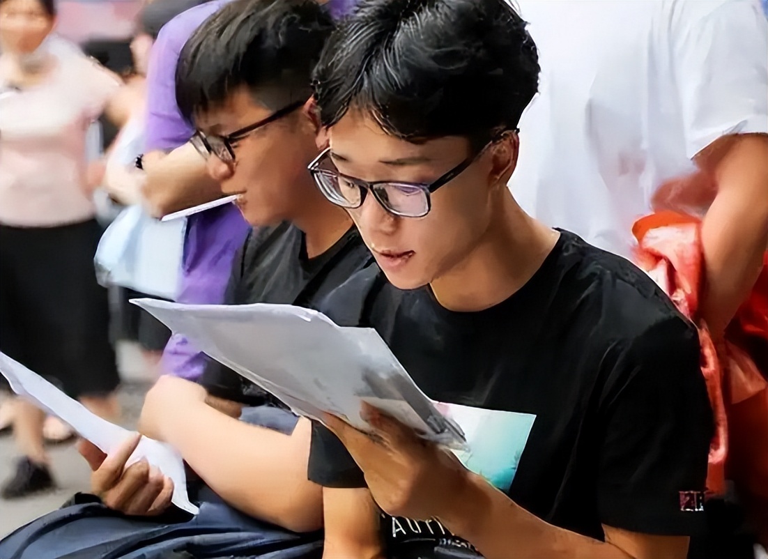 女生不想嫁的男生职业榜单，教师和法医上榜，榜首职业因颜值过高