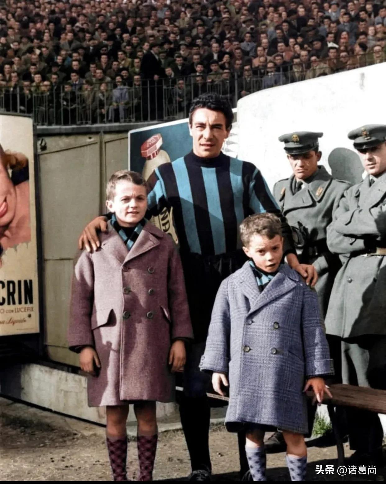 曾经的男模军团，意大利世界杯球服变革