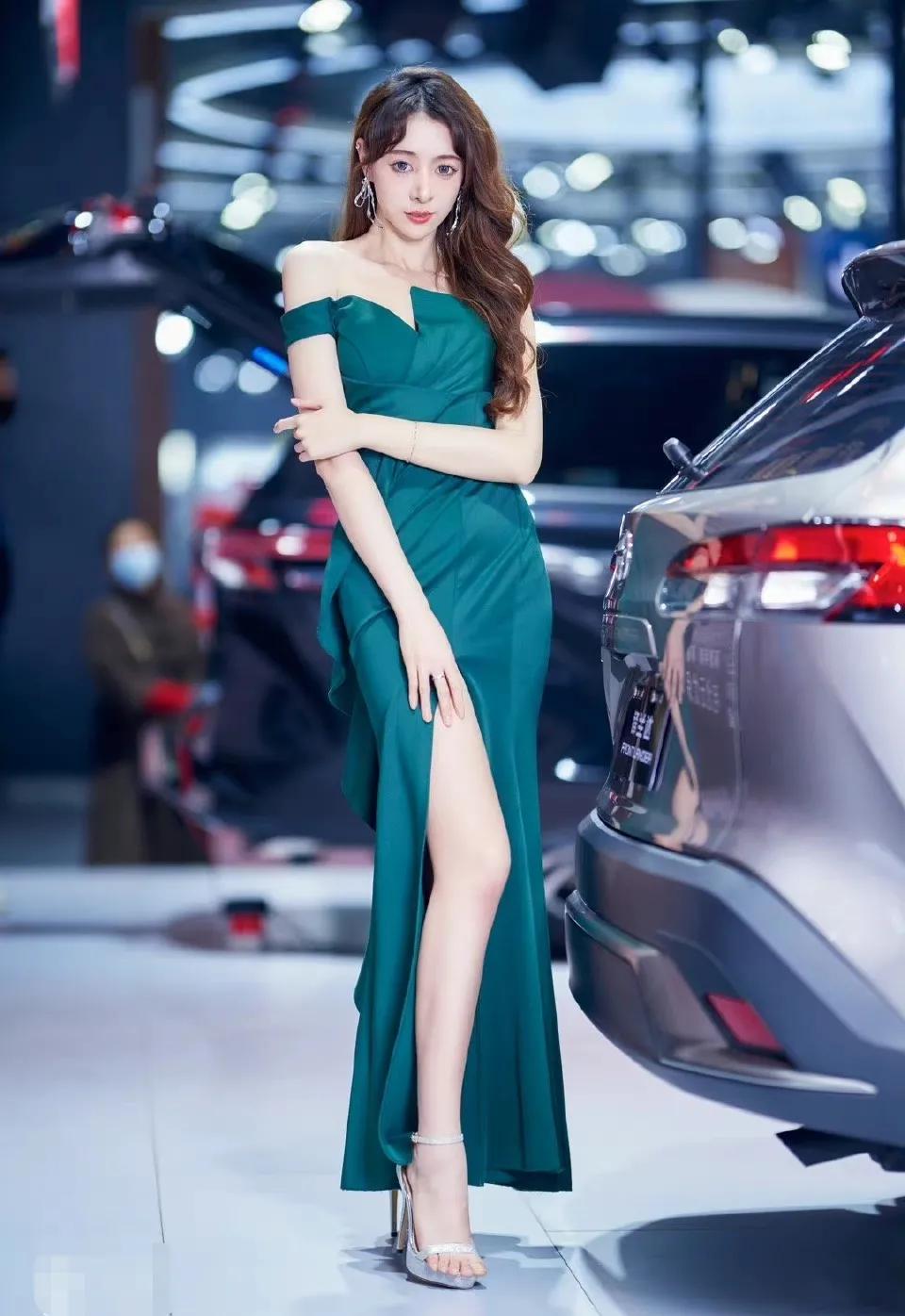 最有亲和力的车模,有亲和力车模