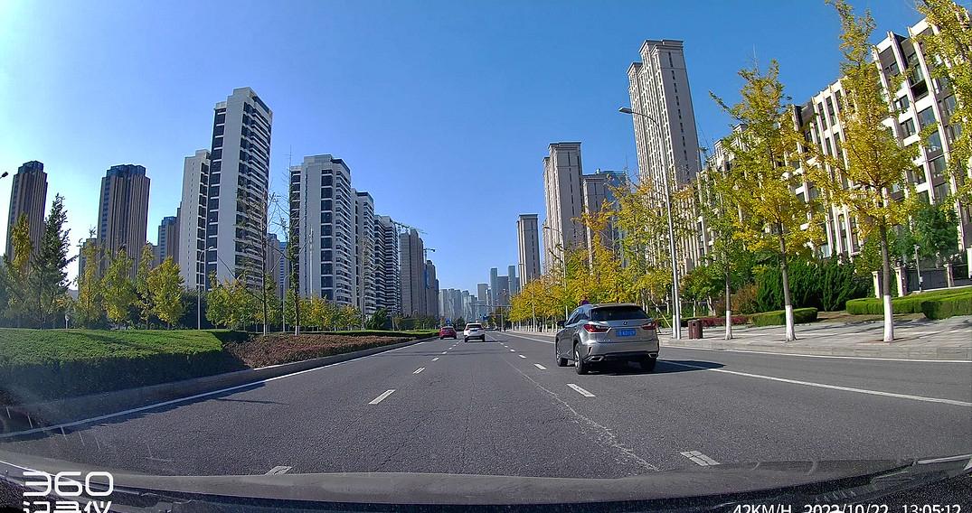 4K行车记录仪对比评测,如何选择合适的全景行车记录仪