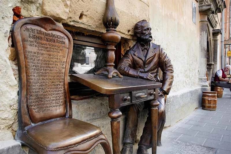 利沃夫是波兰还是乌克兰的,波兰乌克兰利沃夫