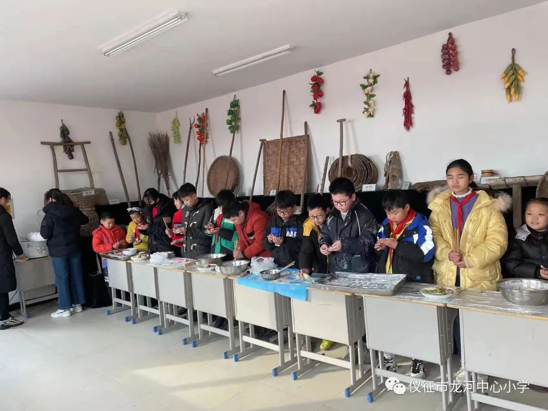 榫欐渤灏忓鍏冩棪,榫欐渤灏忓鍏冩棪鑱旀鏅氫細