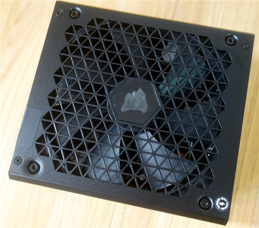 乔思伯机箱u5装机教程,桌面上的小垃圾桶