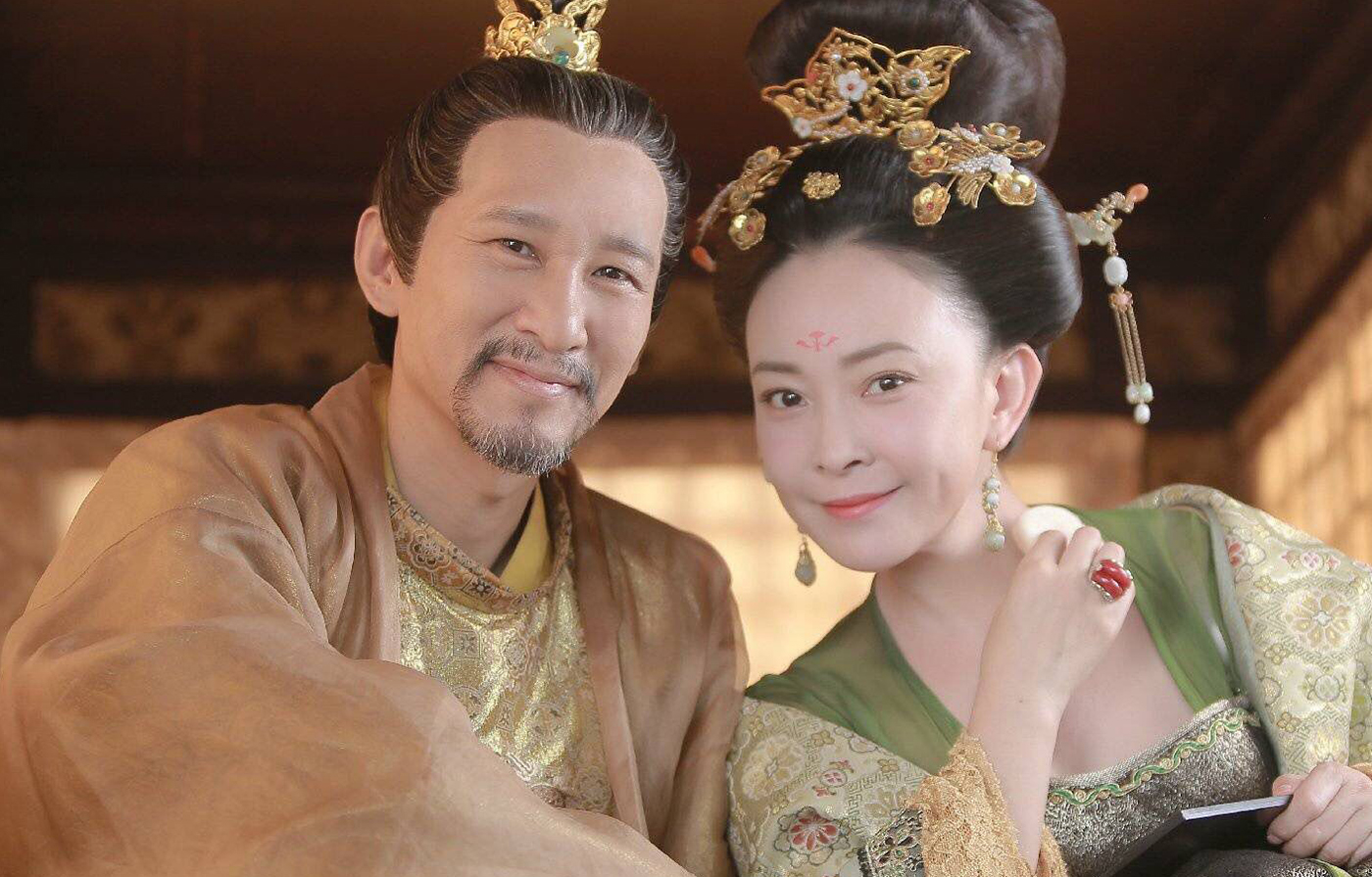 刘威葳年轻照,刘威葳走路视频