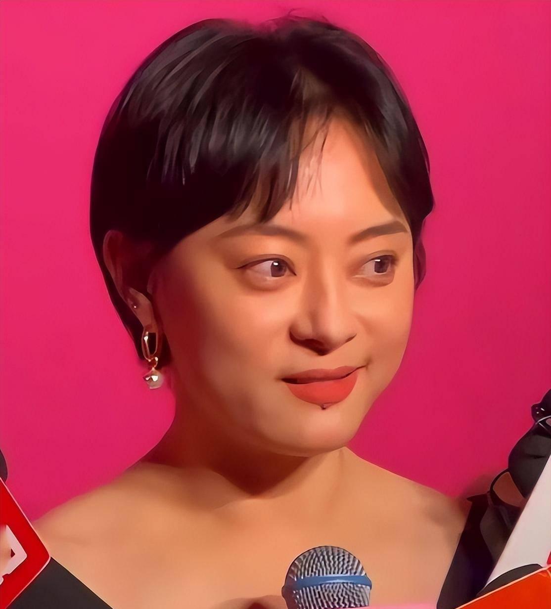 曾黎的苹果肌、孙俪的副乳、天仙的法令纹,女星生图暴露人间真实