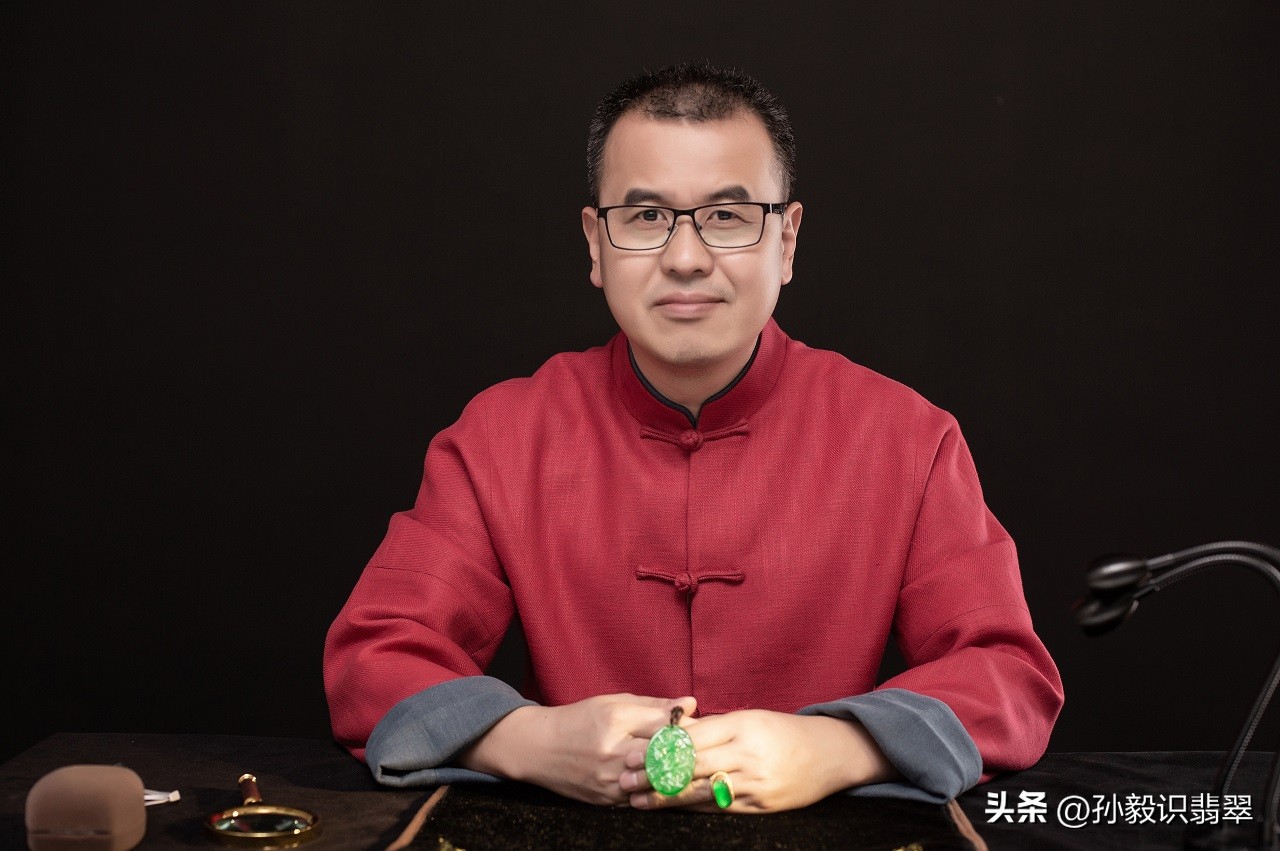 楼盘用翡翠命名：珍贵宝石的中华文化华章