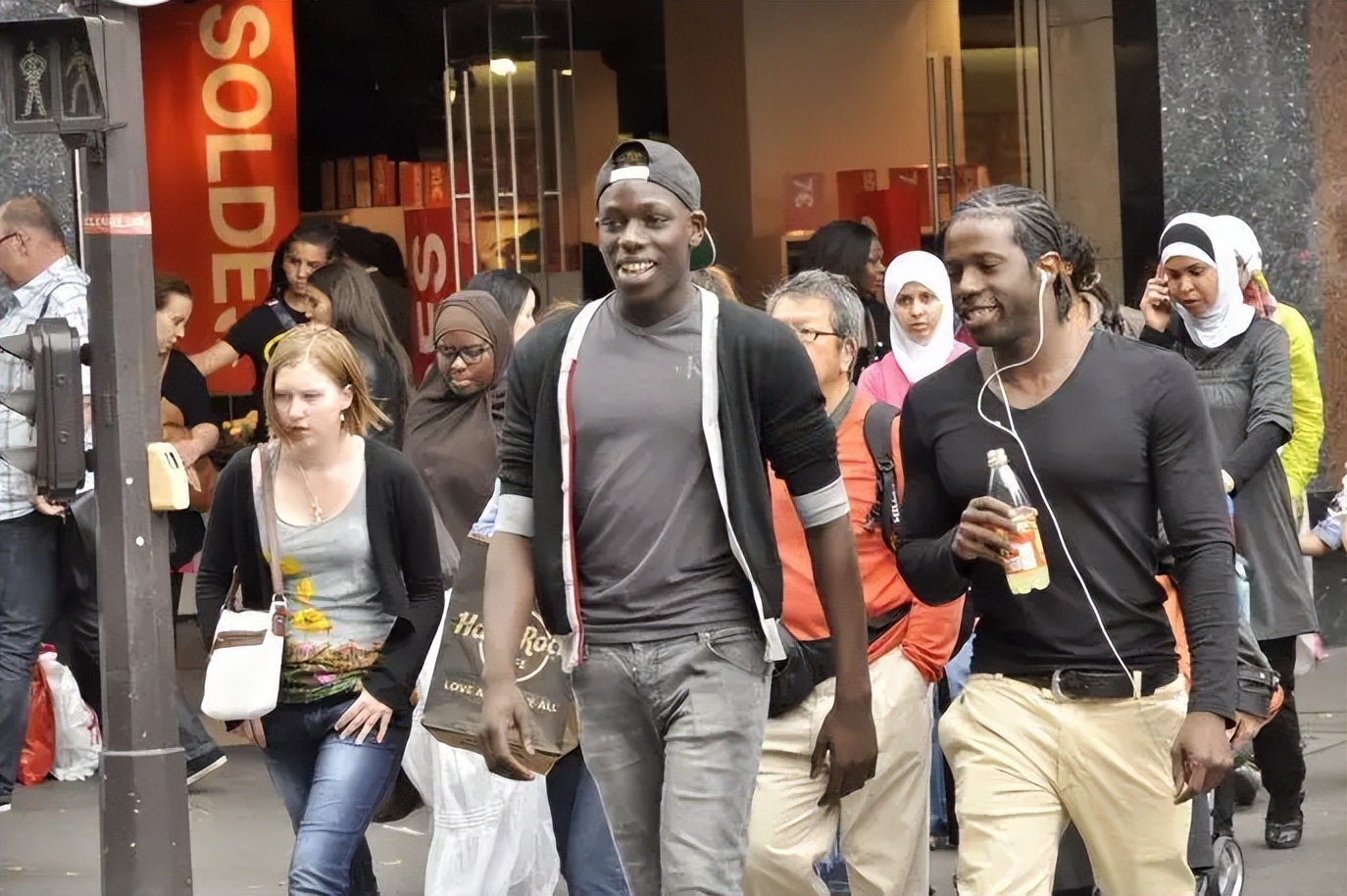 鐜涗附浜氳皥鏅含,鐜涗附濞滃拰鏅含