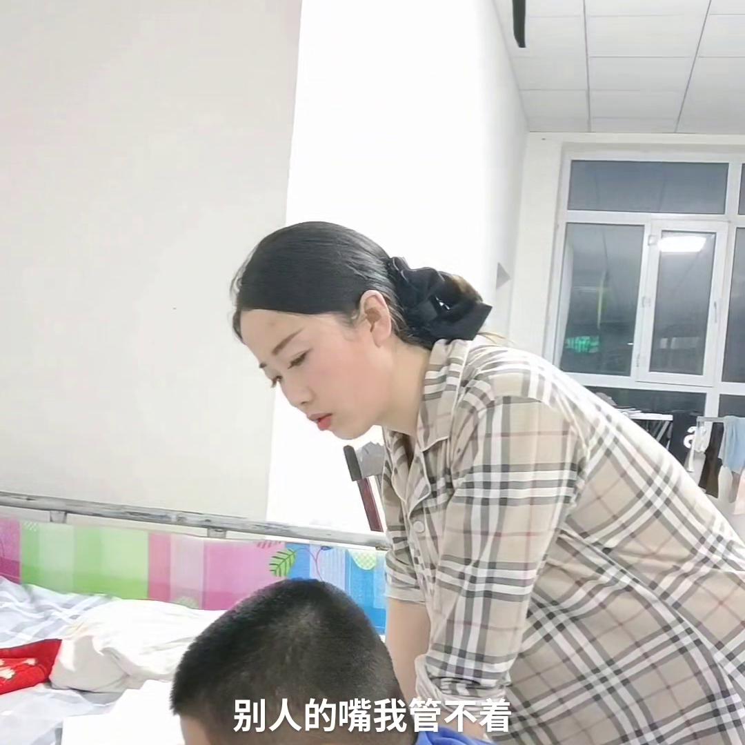 彩漂粉4瓶血渍油渍果渍都好用#农村生活