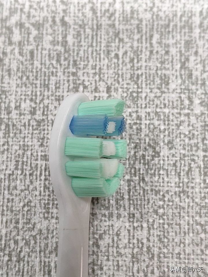 电动牙刷推荐飞利浦hx6730,电动牙刷飞利浦测评