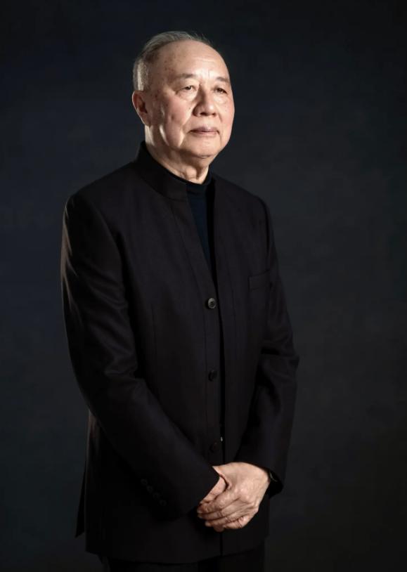 巨骗还是天才?罐头换苏联飞机,三度入狱,76岁坐拥北京264套房