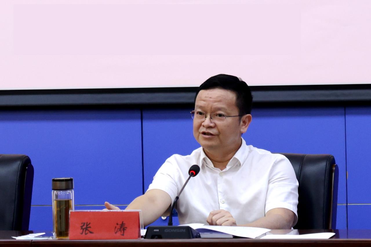 贯彻落实*党**的二十大精神•对话省司法厅*党**委书记、厅长，省监狱局第一政委张涛