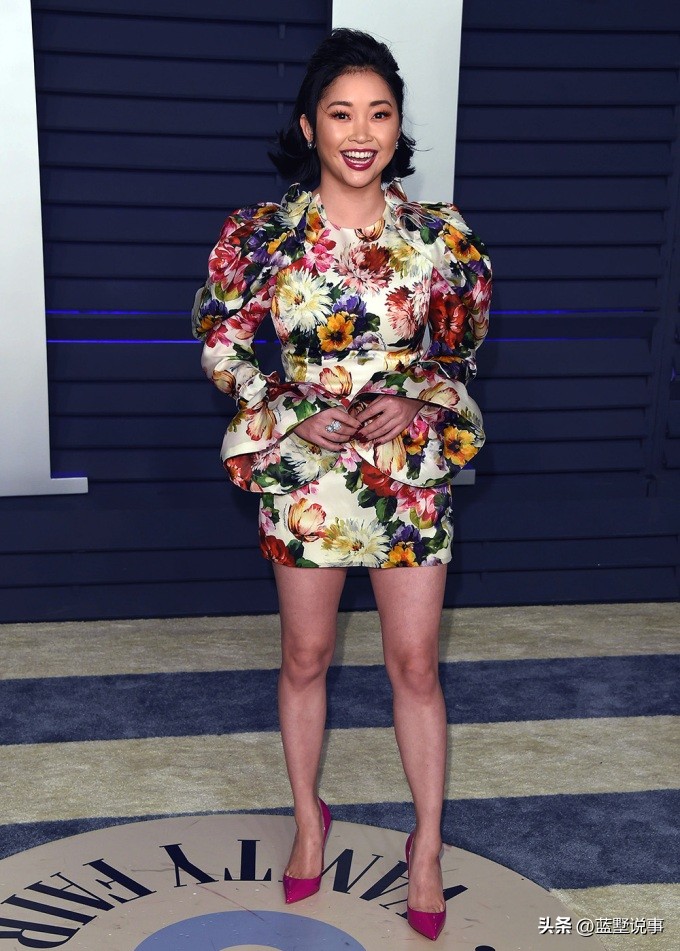 美国明星穿碎花连衣裙,美国明星夏日裙