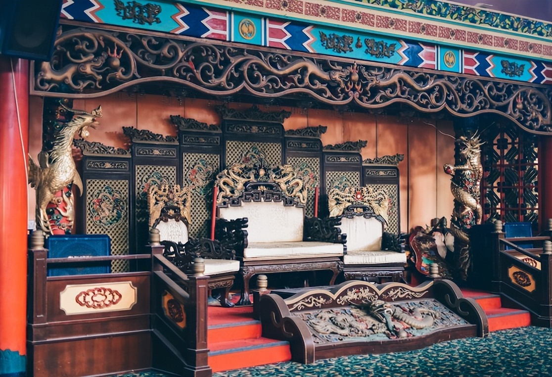 周焯华获刑18年央视新闻,周焯华获刑牵扯的人