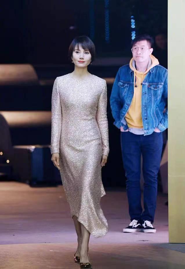 袁泉生活穿衣搭配,袁泉的百万衣橱